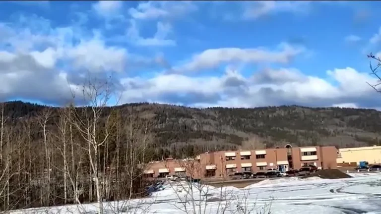 Ataque a tiros na Colúmbia Britânica deixa 10 mortos e comove o Canadá
