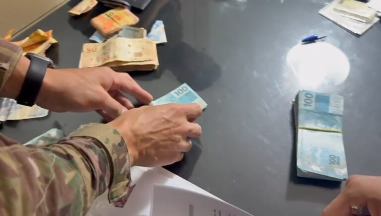 PF desarticula esquema de extorsão envolvendo policiais civis no Rio; alvo do grupo era CV