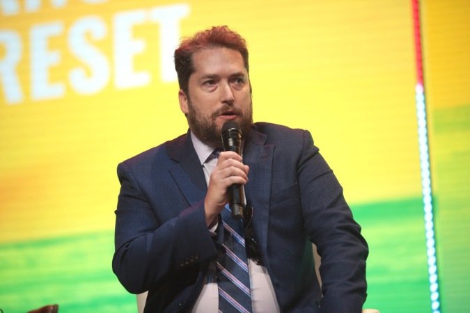 visita de Darren Beattie ao Brasil