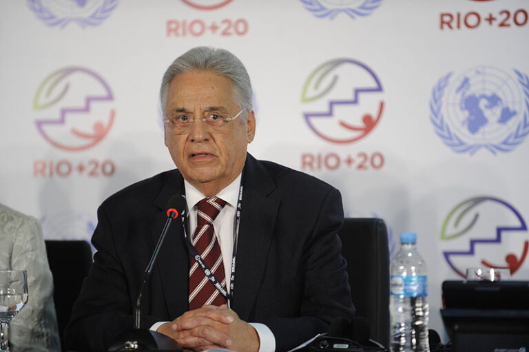 Justiça de São Paulo determina interdição do ex-presidente Fernando Henrique Cardoso