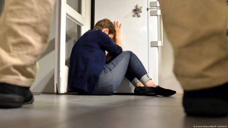 Investigador alemão gera polêmica ao sugerir que mulheres evitem relacionamentos com homens