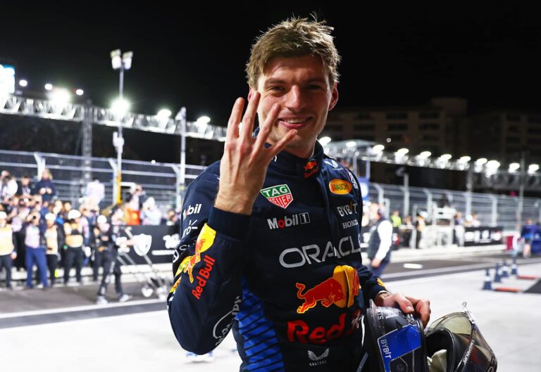 Max Verstappen permanecerá na Red Bull Racing até o final de seu contrato