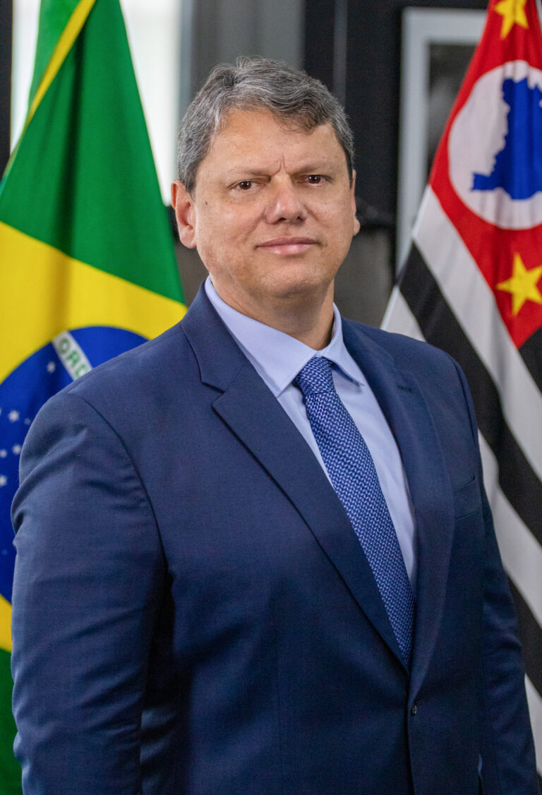 Tarcísio de Freitas critica Haddad e reforça apoio a Ricardo Nunes em convenção
