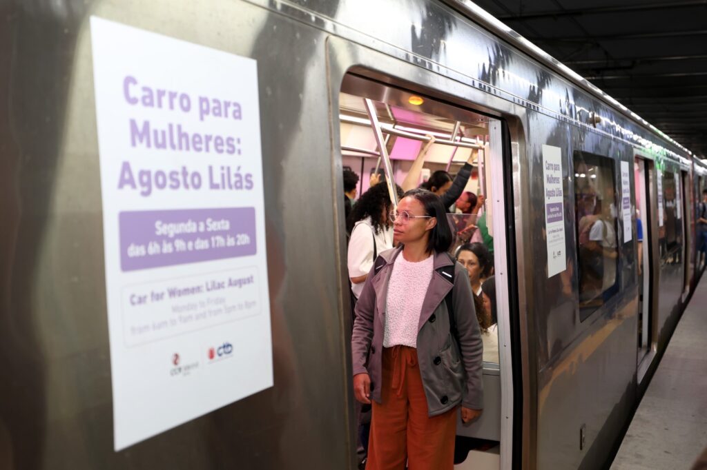 Metrô de Salvador mantém vagão exclusivo para mulheres após fim do Agosto Lilás