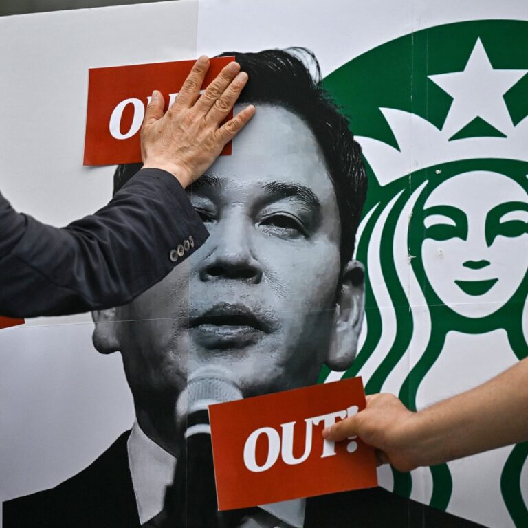Starbucks na Coreia do Sul é investigada por difamação após anúncio sobre tanques