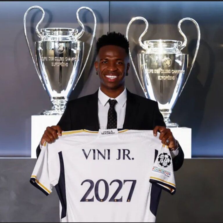 Vini Jr. e Real Madrid se reúnem para definir futuro do atacante