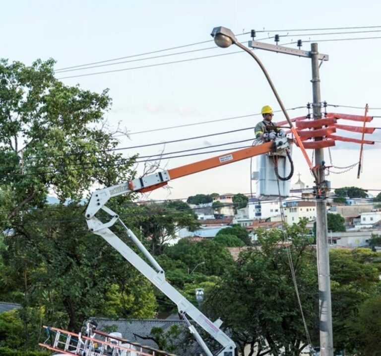 ONS alerta distribuidoras para possível corte de energia no Dia dos Pais