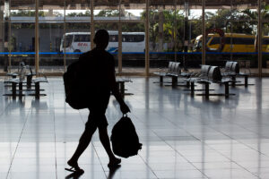 Idosos com renda de até 2 salários mínimos ganham direito a 50% de desconto em ônibus interestadual