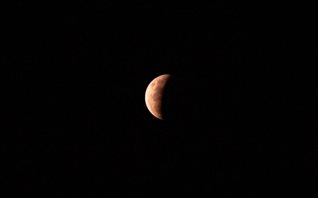 Eclipse lunar parcial de 93% será visível em todo o Brasil nos dias 27 e 28 de agosto