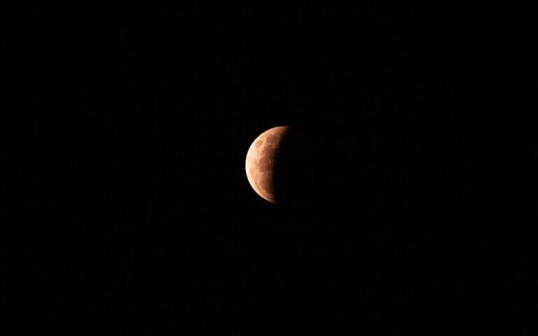 Eclipse lunar parcial de 93% será visível em todo o Brasil nos dias 27 e 28 de agosto