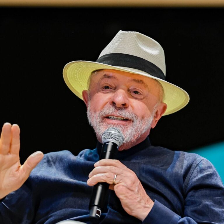 PT lança plano de governo de Lula com foco em soberania e rejeição a alinhamentos externos