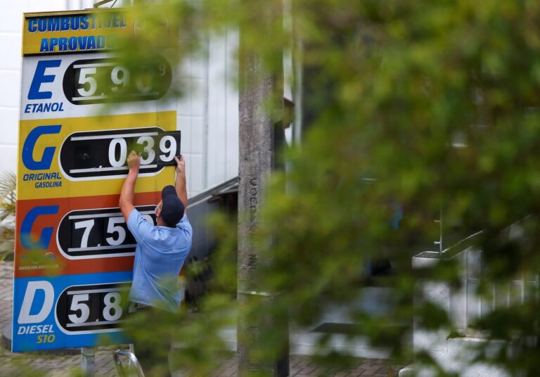 Acelen reduz preço da gasolina na Bahia em 11,3% após Medida Provisória