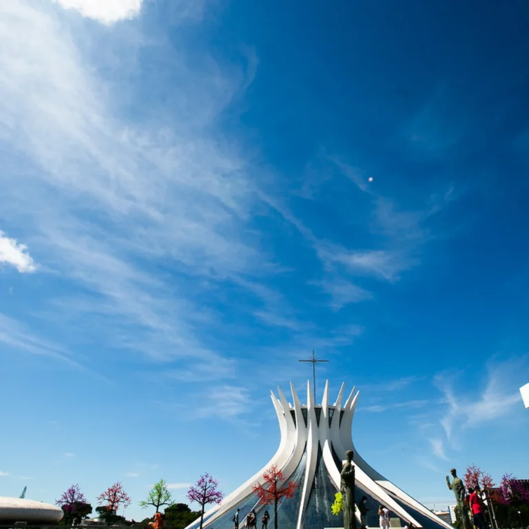 Previsão do tempo em Brasília: sábado terá sol e máxima de 29°C