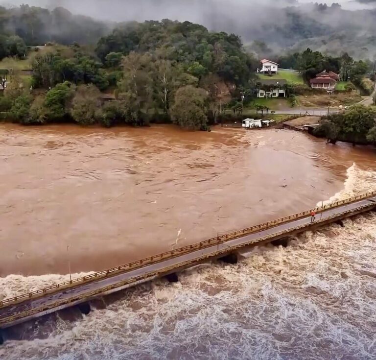 Tempestades no Rio Grande do Sul deixam 2.686 desalojados em 117 municípios