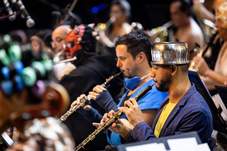CineConcerto da OSBA transforma a música sinfônica em uma experiência imersiva em Salvador
