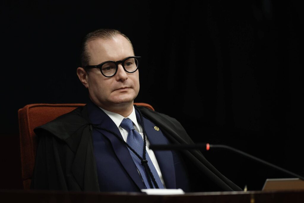 PF entrega conteúdo do celular de Vorcaro
