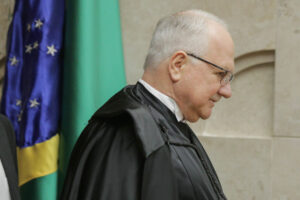 reformas institucionais