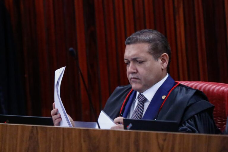 TSE muda regras para pesquisas eleitorais: questionário de 9 páginas e validade após 1º turno
