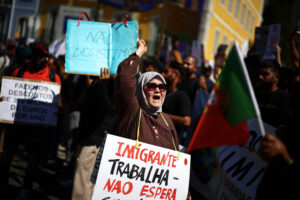 retorno voluntário de brasileiros em Portugal