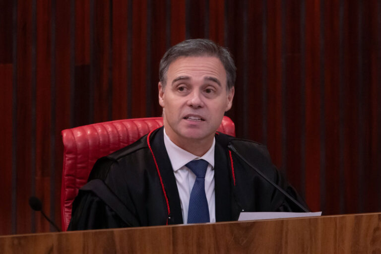 Mendonça rejeita retirada de vídeo em que Lula diz que Flávio ‘nunca trabalhou’