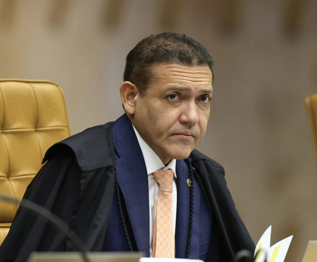 Juristas questionam Nunes Marques no TSE por decisões sobre canal ‘Exército do Lula’