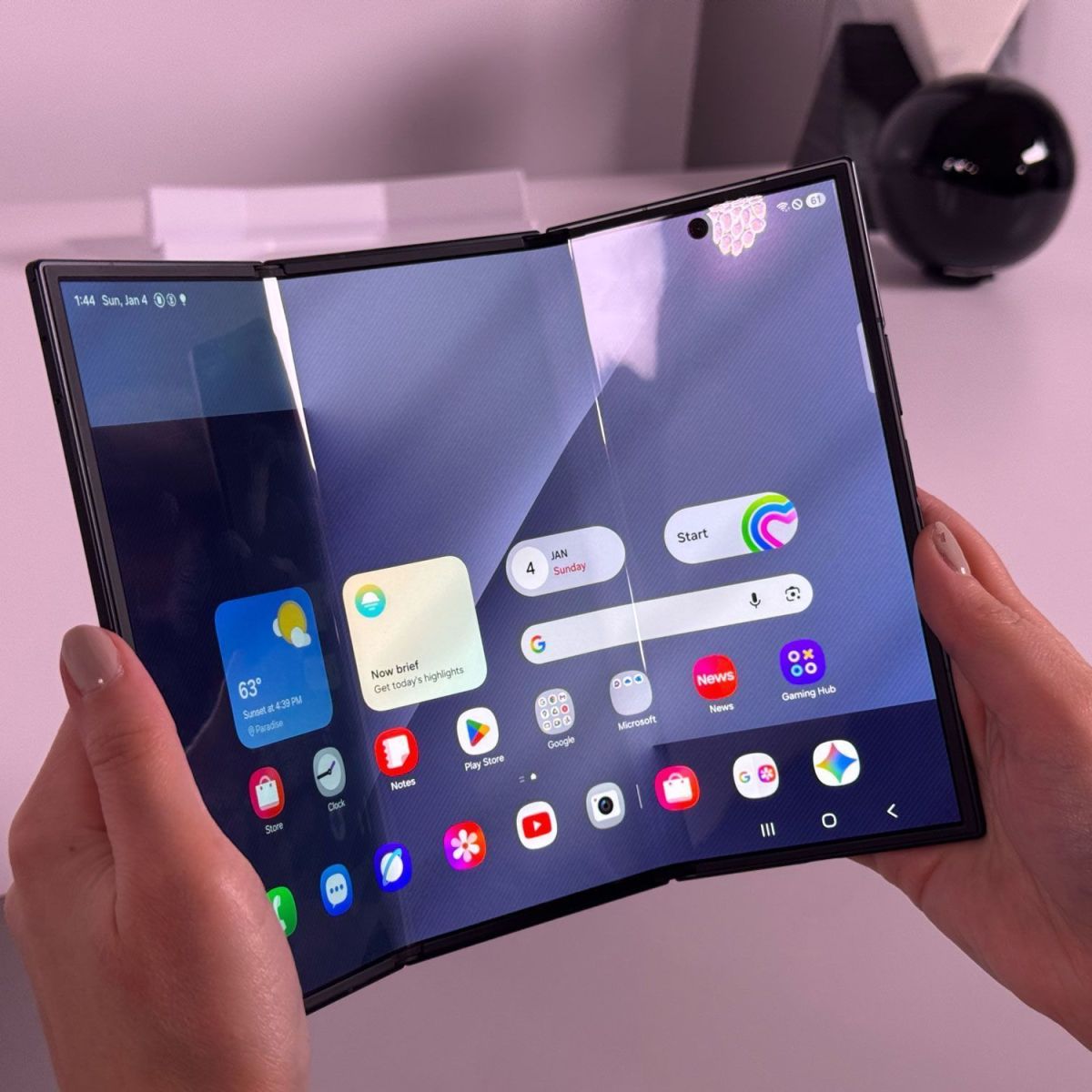 Samsung planeja lançar seis celulares dobráveis no próximo ano para enfrentar iPhone Duo