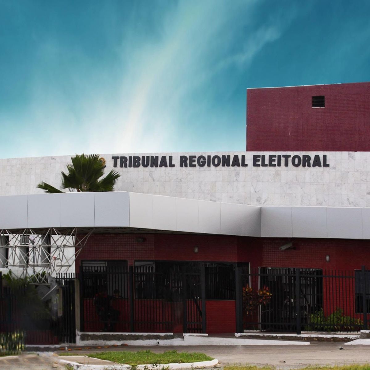 TSE reconhece cláusula de barreira e libera fundo eleitoral para PSOL-Rede
