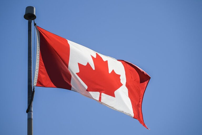 Canadá atualiza alerta de viagem ao Brasil e insere seção sobre eleições e consulados dos EUA